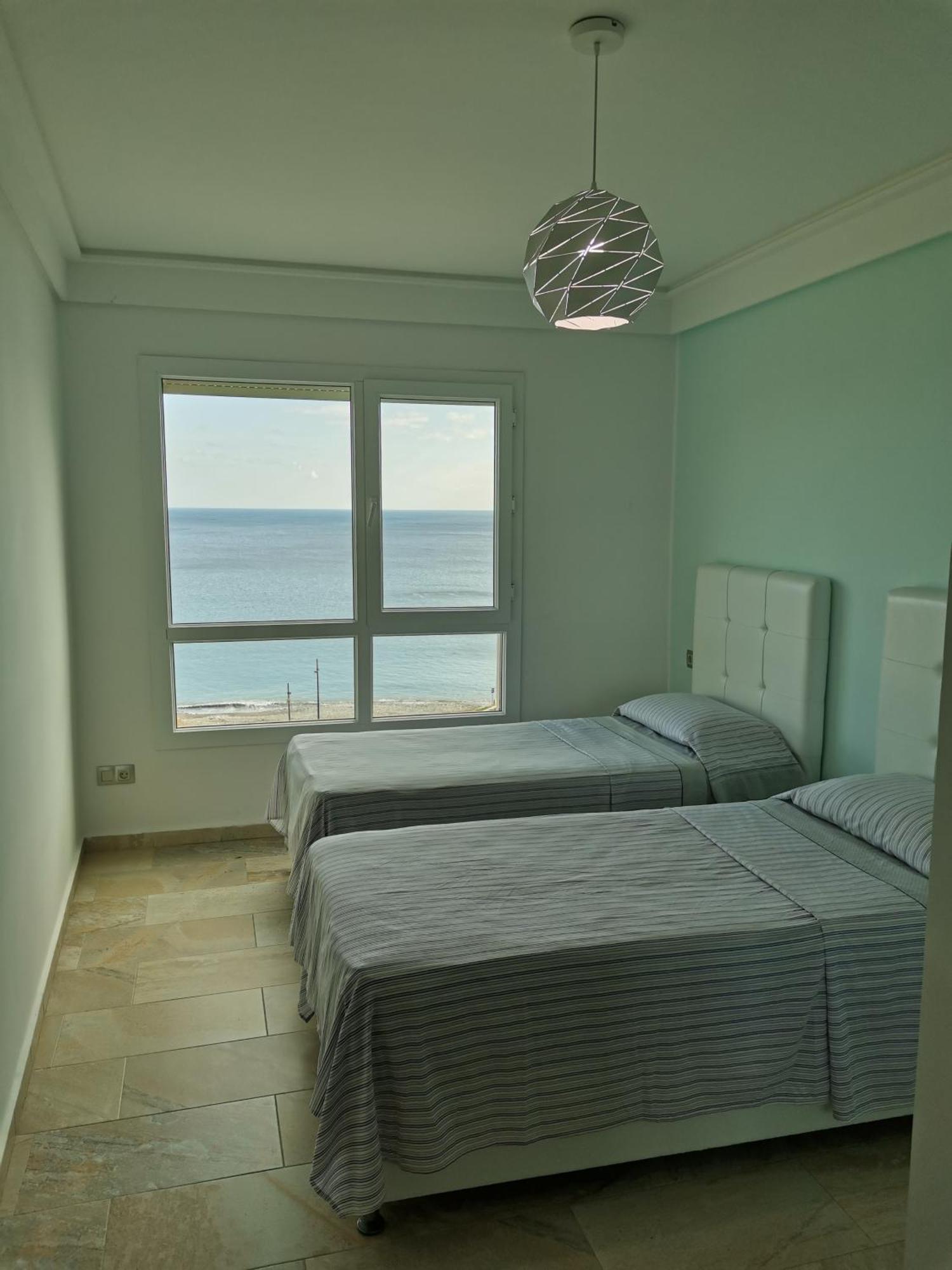 Appartf3 Vue Panoramique Sur Mer Residence Vista Del Mar Fnideq Bagian luar foto