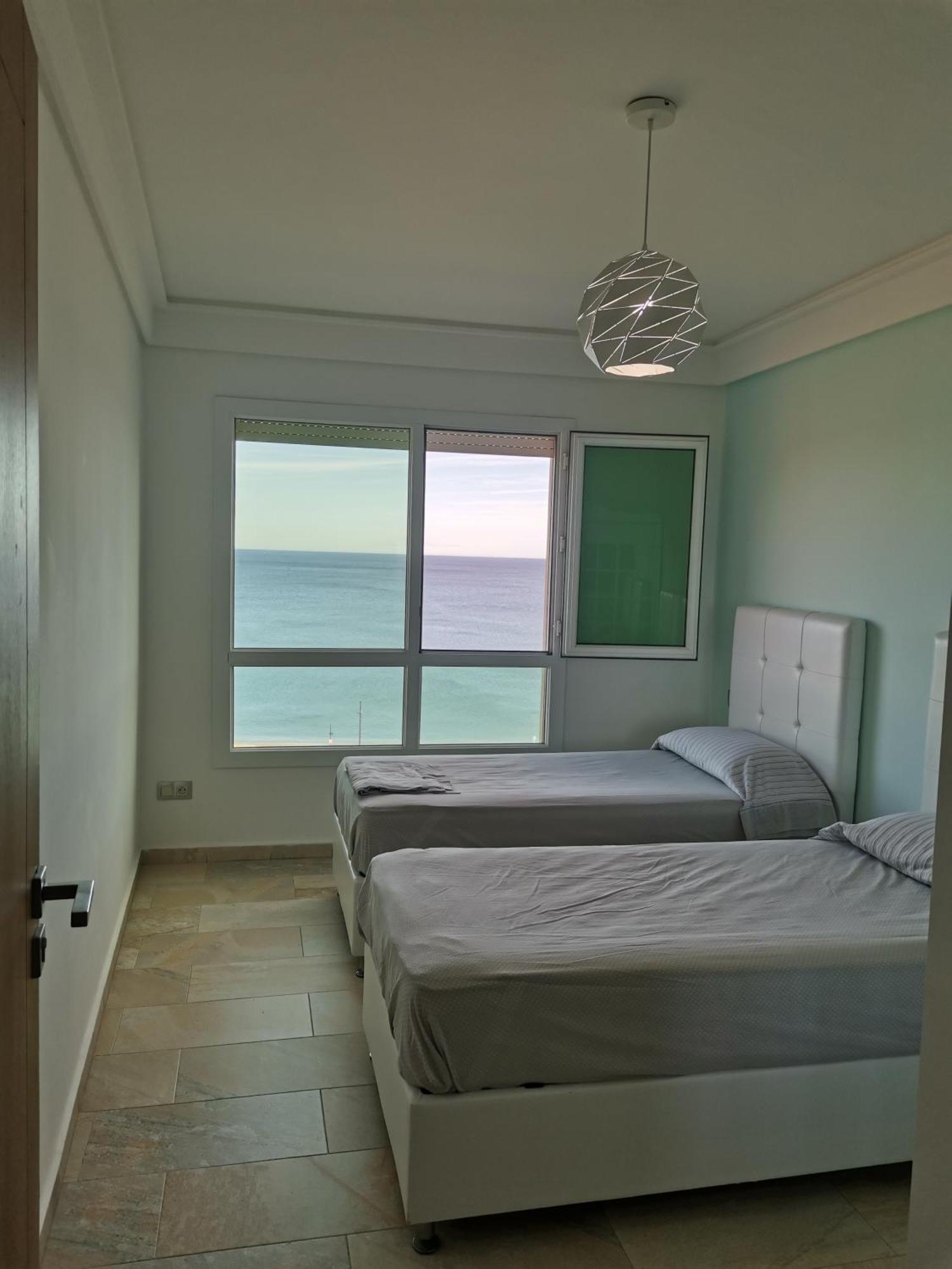 Appartf3 Vue Panoramique Sur Mer Residence Vista Del Mar Fnideq Bagian luar foto